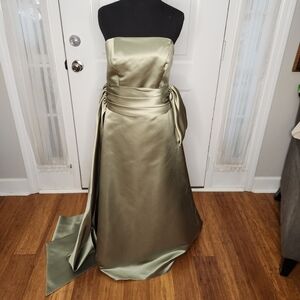 Alexia Green Strapless Formal Dress Size 10‎
